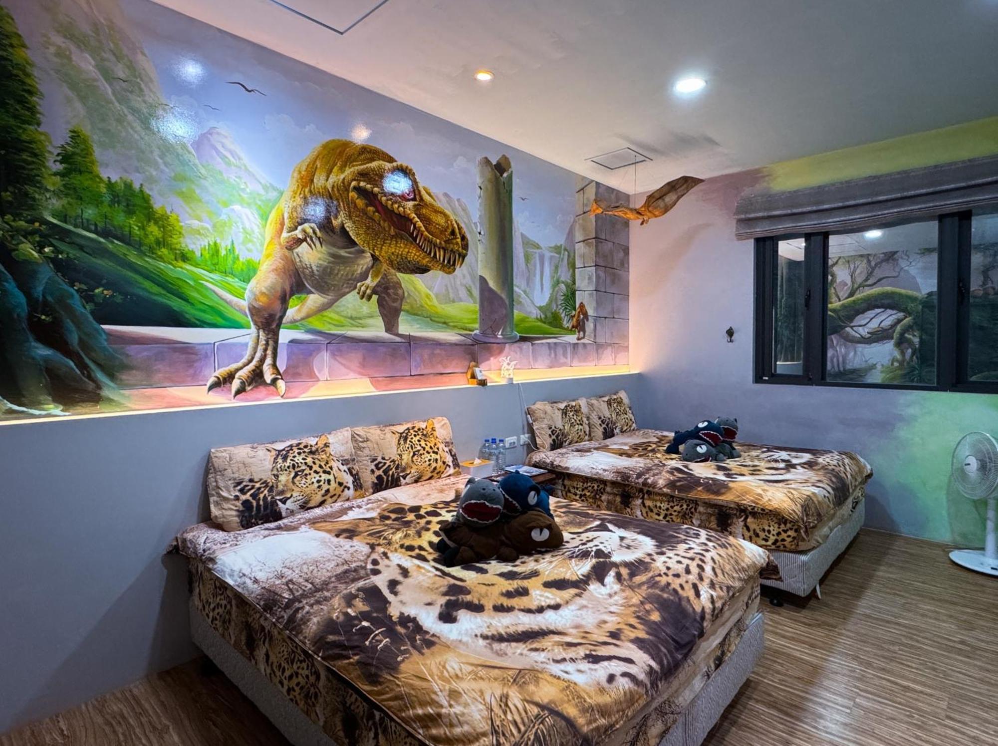 3D Sunflower Embossed B&B Hualien City Exterior photo