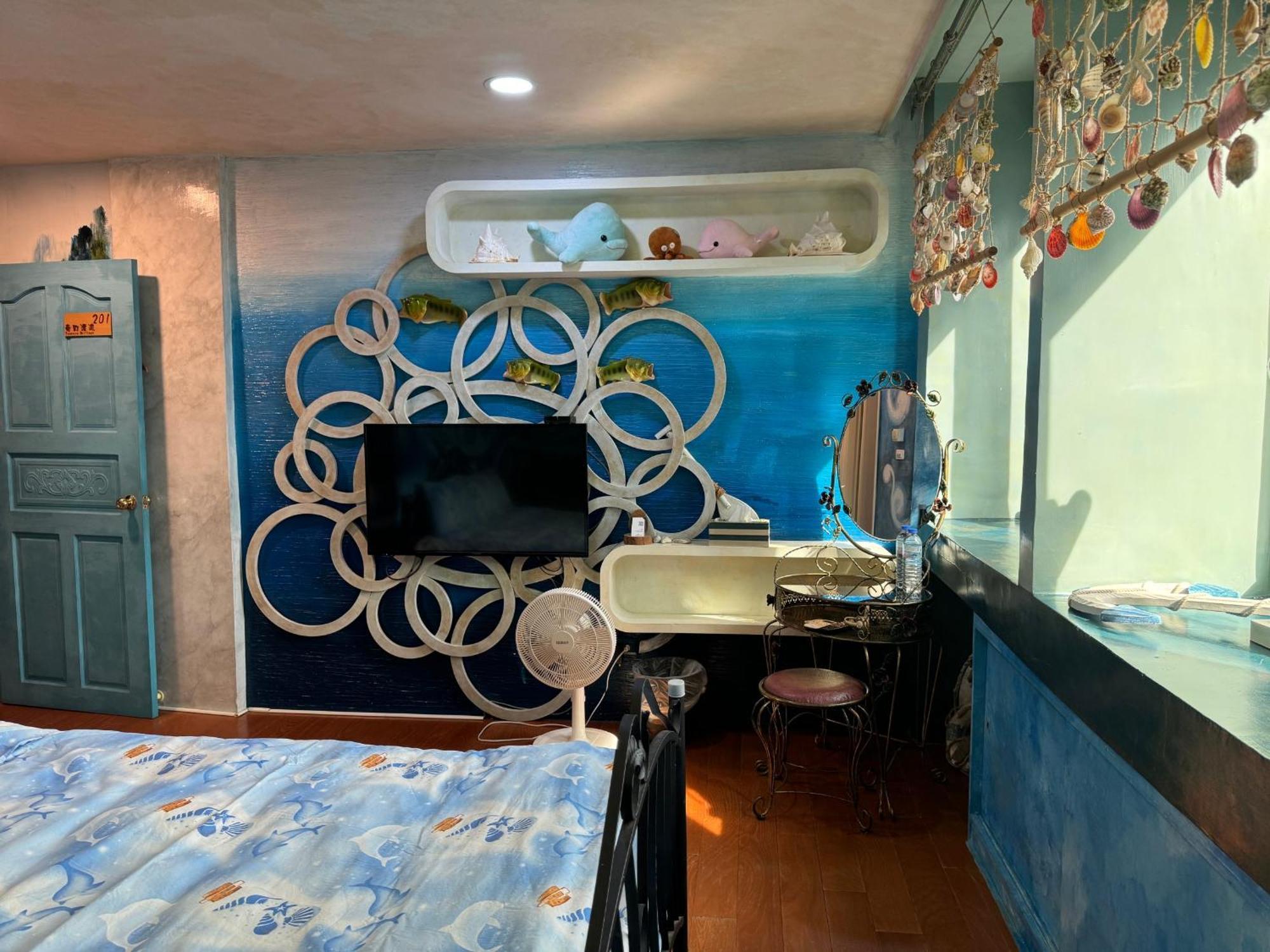 3D Sunflower Embossed B&B Hualien City Exterior photo