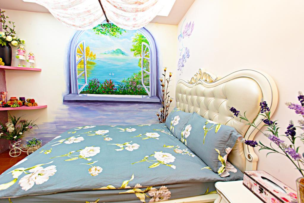 3D Sunflower Embossed B&B Hualien City Exterior photo