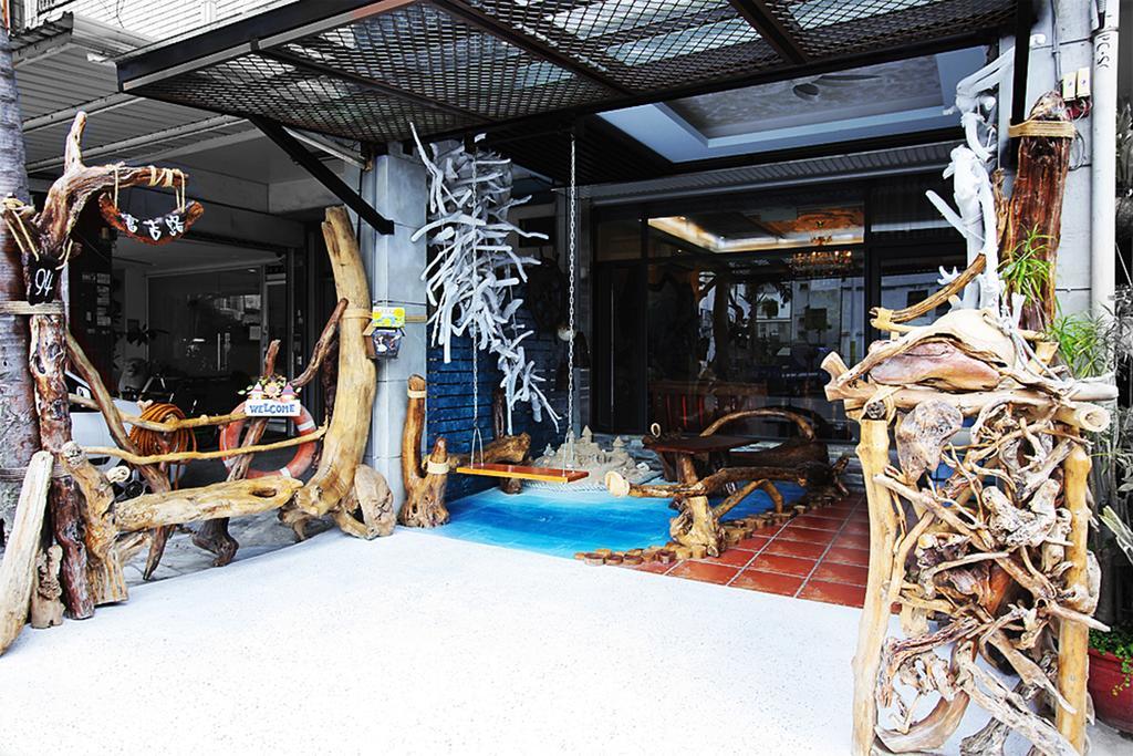 3D Sunflower Embossed B&B Hualien City Exterior photo