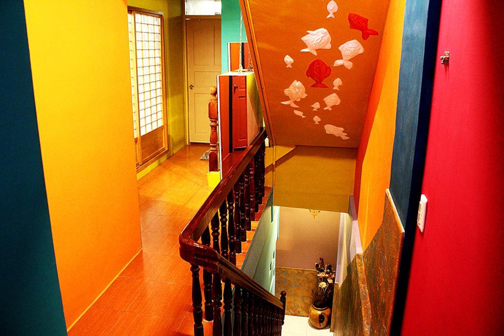 3D Sunflower Embossed B&B Hualien City Exterior photo